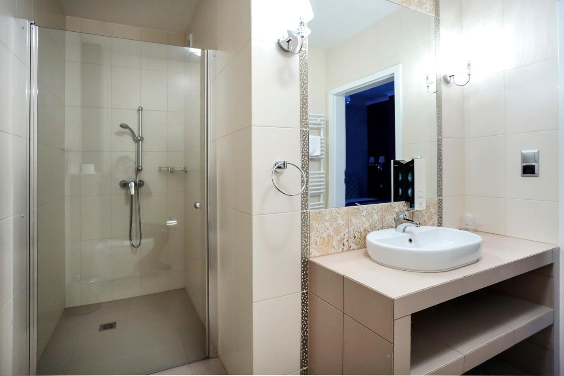 Hotel Madelaine Lwowek Slaski Chambre photo